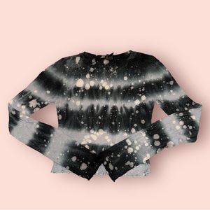 2 for $10! Wild fable tie-dye striped long sleeve